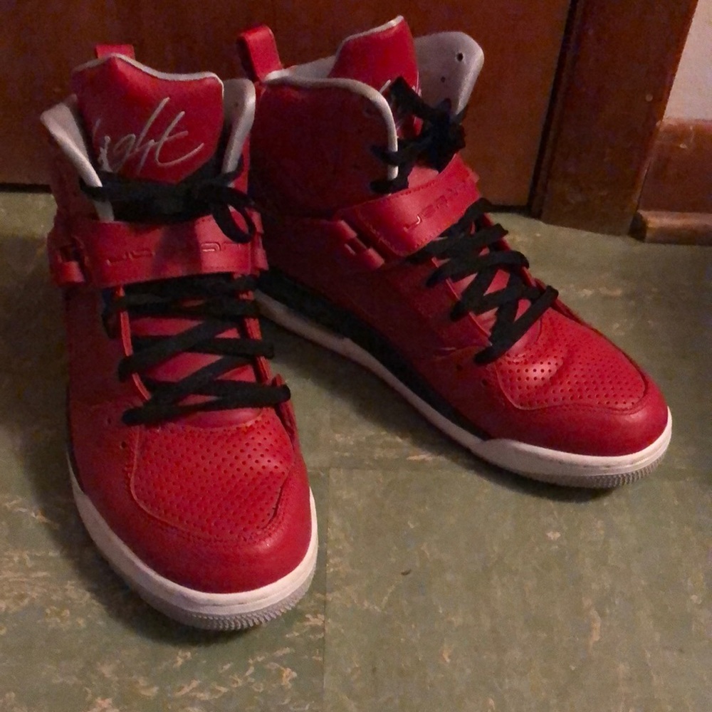 Men’s Jordan flight sneakers